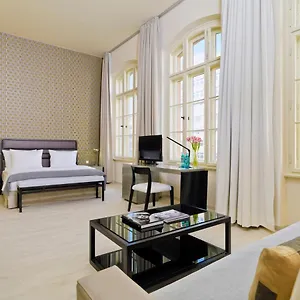 https://h10-kudamm-lofts.find-berlin-hotels.com