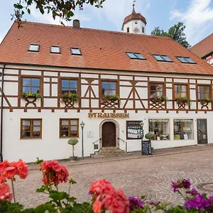 Hotel-restaurant Straussen *** Харбург